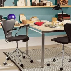 Kaiser Table Lamp, 1931 -Designer Table Lamps Sales Lightyears Christian Dell Kaiser table light 4