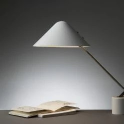 VIP Swing Table Light