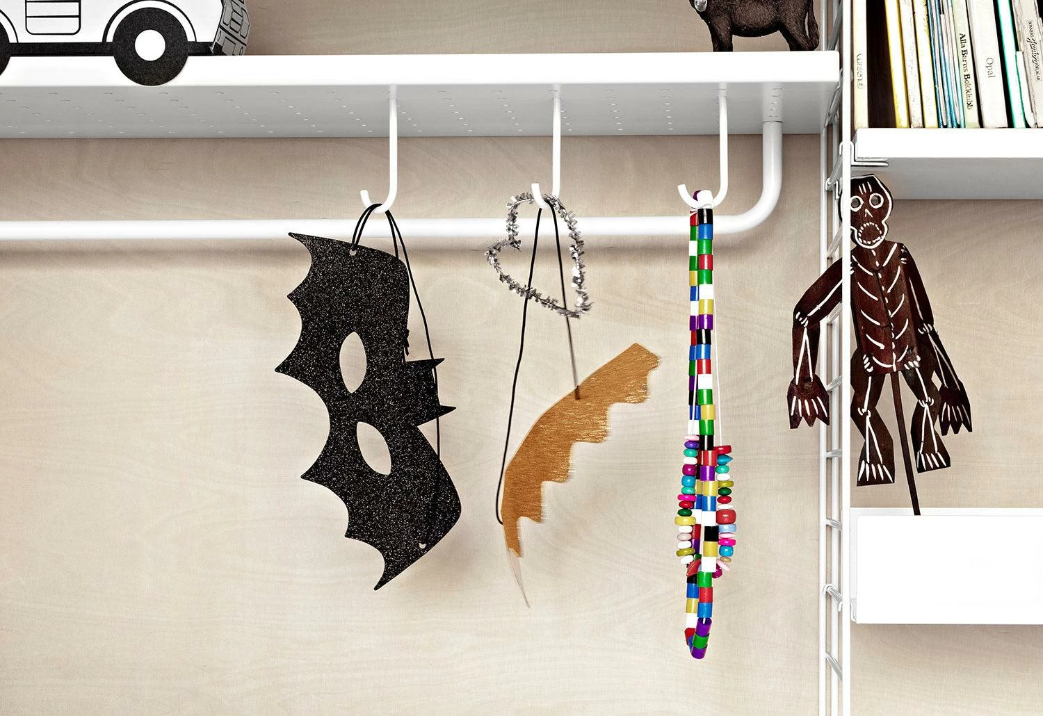 String Hanging Rod, 1949 6 String Hanging Rod, 1949 - Image 4