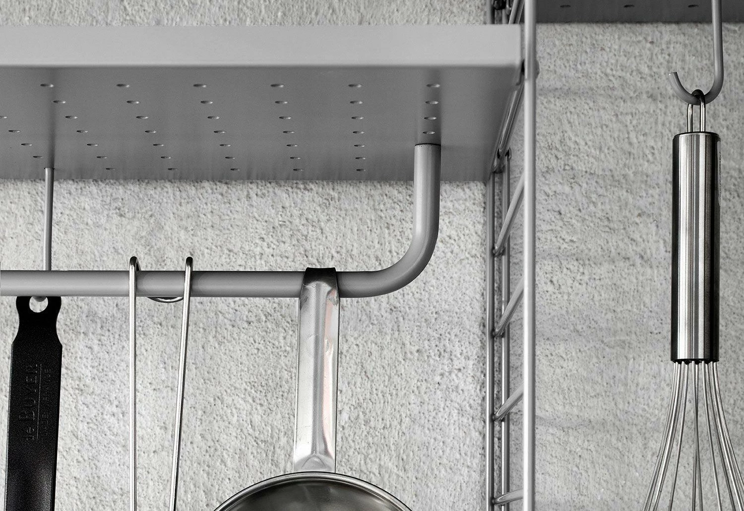 String Hanging Rod, 1949 5 String Hanging Rod, 1949 - Image 3