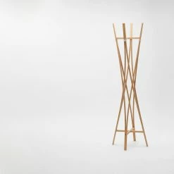 Tra Coat Stand